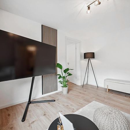 Malu Rooms - Ruhige Lage, Erdgeschoss, Smarttv, Netflix, 24H Checkin, ルートヴィヒスブルク エクステリア 写真