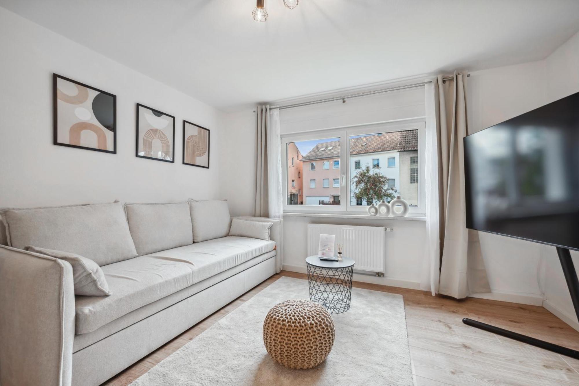 Malu Rooms - Ruhige Lage, Erdgeschoss, Smarttv, Netflix, 24H Checkin, ルートヴィヒスブルク エクステリア 写真
