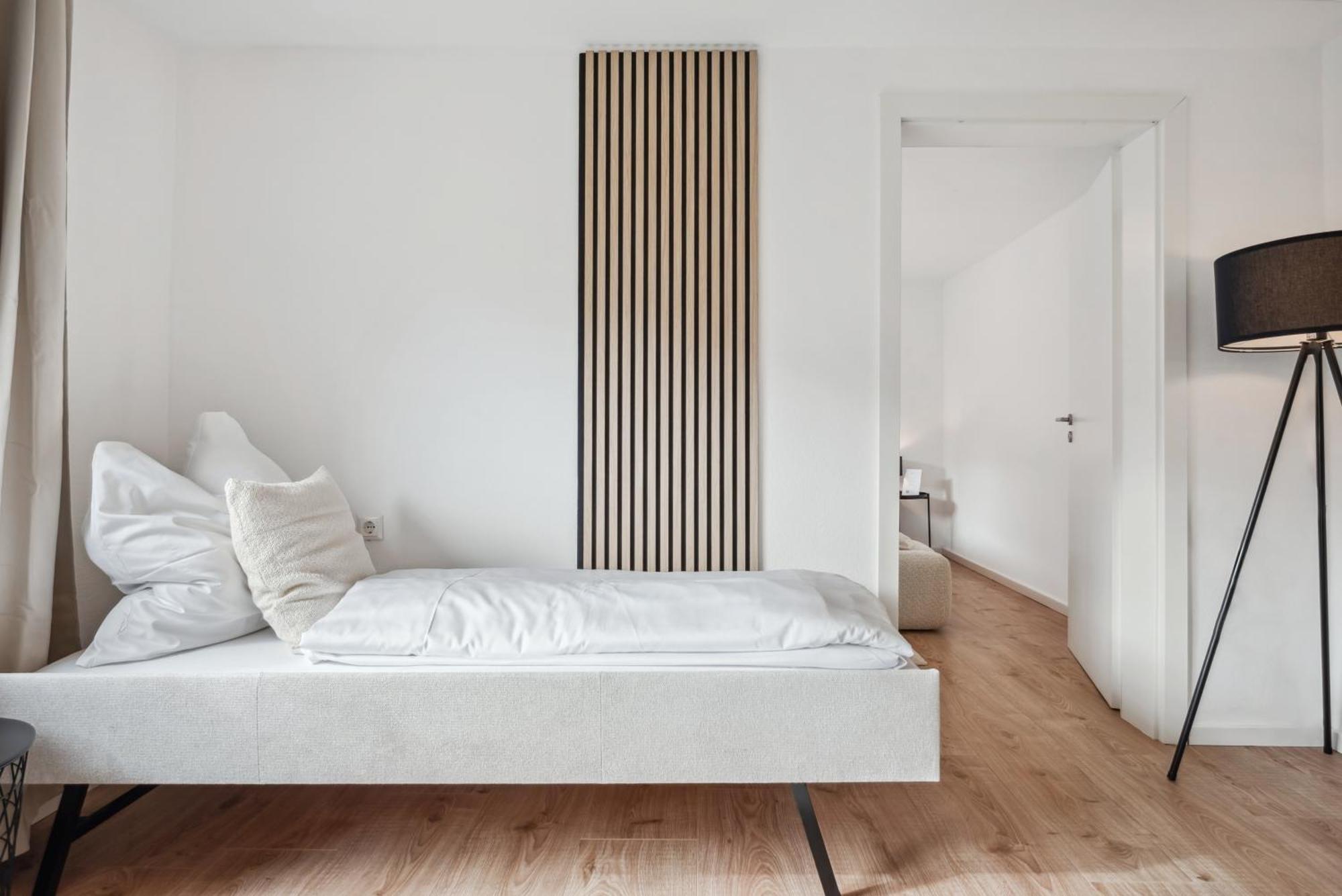 Malu Rooms - Ruhige Lage, Erdgeschoss, Smarttv, Netflix, 24H Checkin, ルートヴィヒスブルク エクステリア 写真