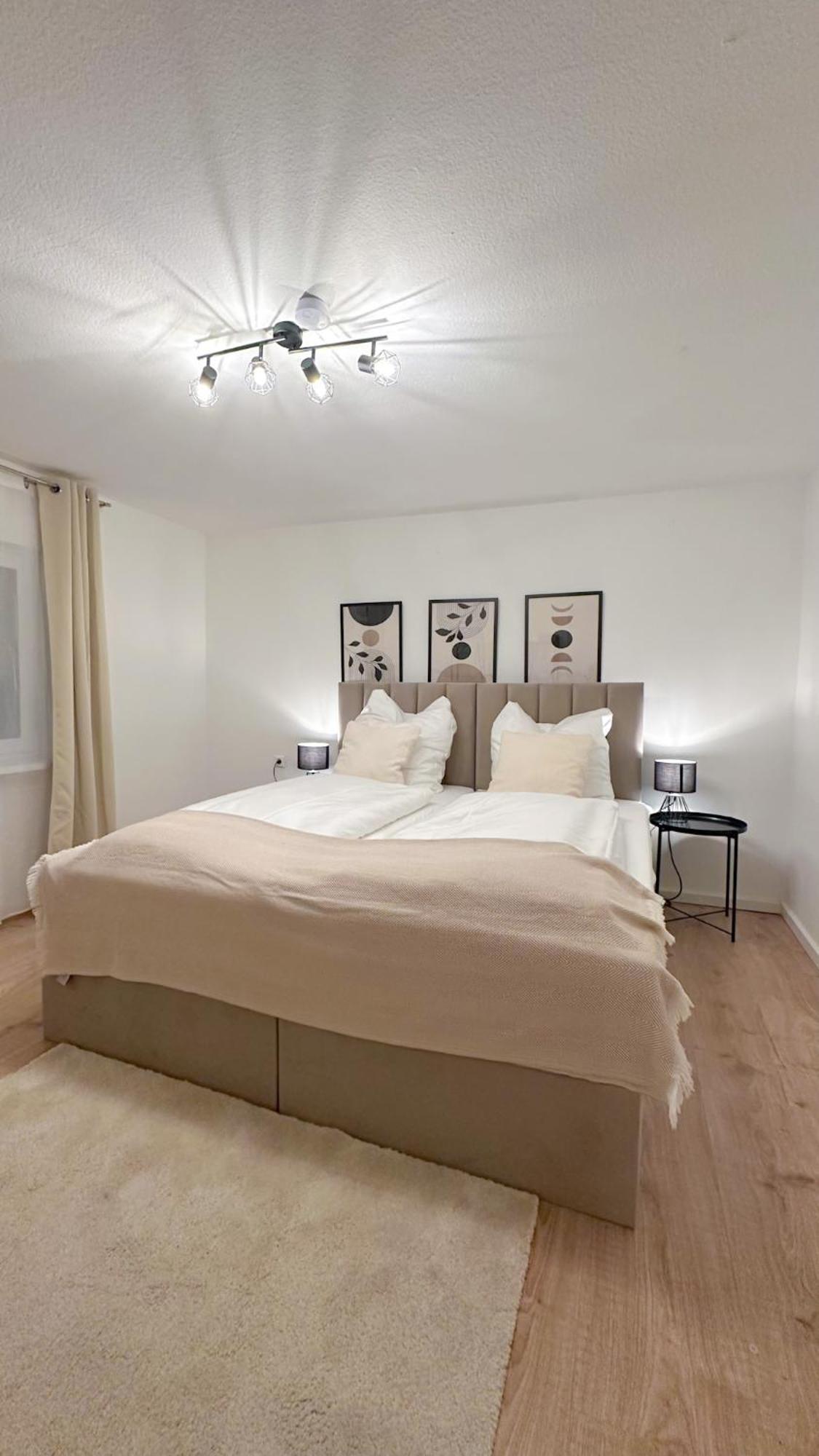Malu Rooms - Ruhige Lage, Erdgeschoss, Smarttv, Netflix, 24H Checkin, ルートヴィヒスブルク エクステリア 写真