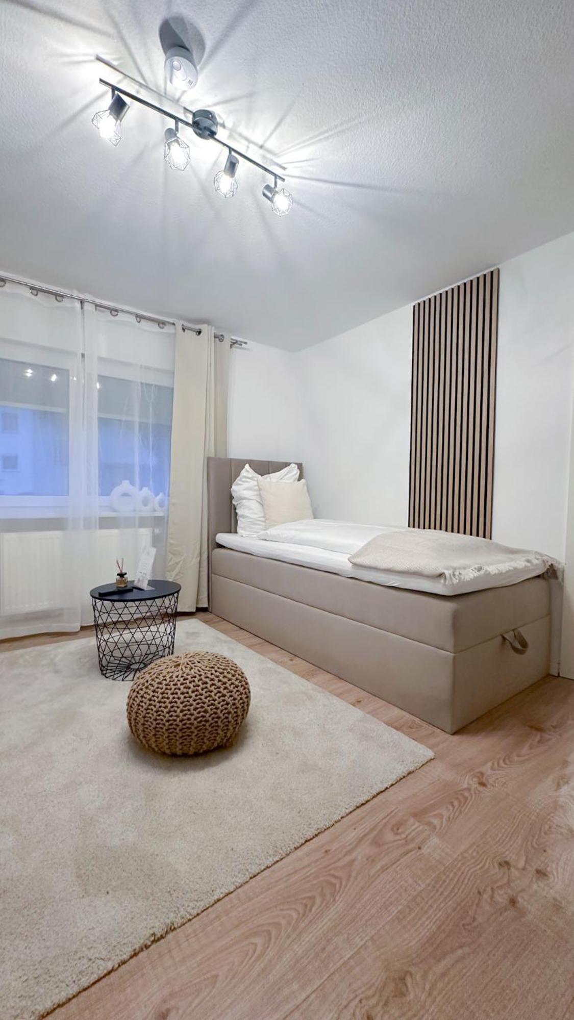 Malu Rooms - Ruhige Lage, Erdgeschoss, Smarttv, Netflix, 24H Checkin, ルートヴィヒスブルク エクステリア 写真