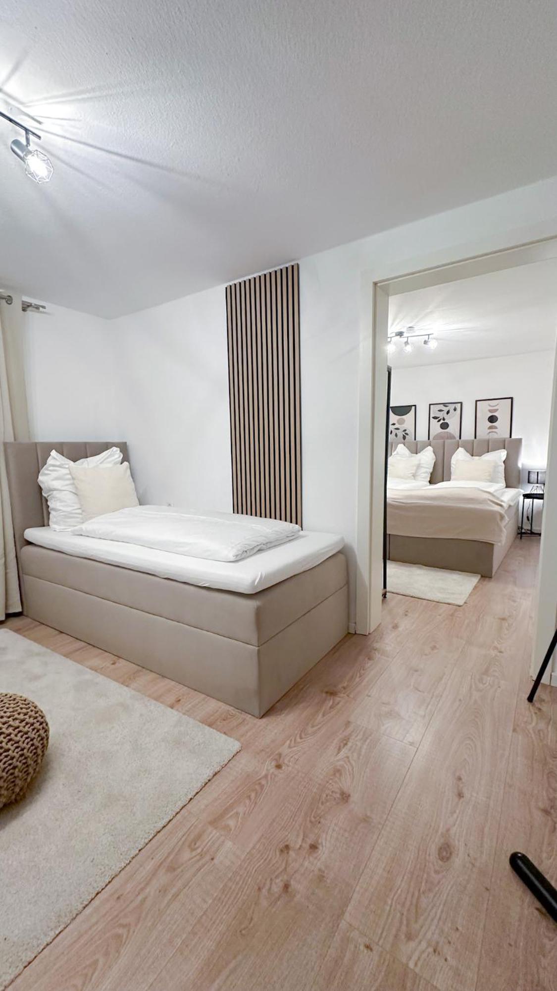 Malu Rooms - Ruhige Lage, Erdgeschoss, Smarttv, Netflix, 24H Checkin, ルートヴィヒスブルク エクステリア 写真